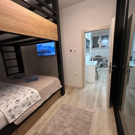 Apartamento Lelo Sunset Spa, Romantic Garden With Private Jacuzzi Zadar