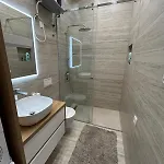 Lelo Sunset Spa, Romantic Garden With Private Jacuzzi زادار